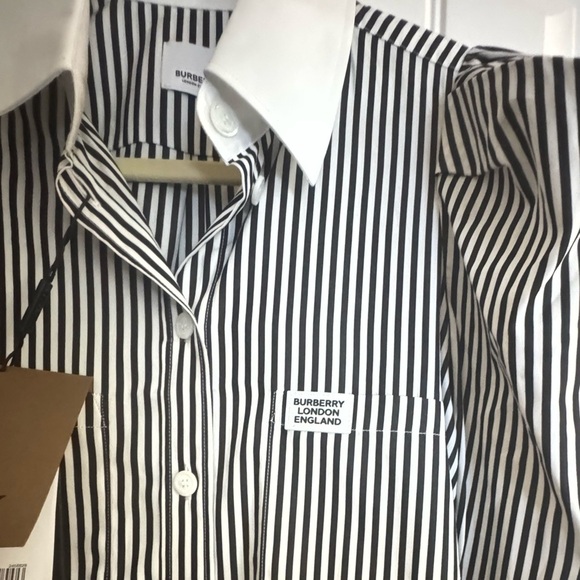 BURBERRY
Black & White Striped Shirt Dress - Picture 5 of 6